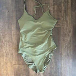 Aerie Strappy Full Coverage One-Piece Swimsuit, size medium M